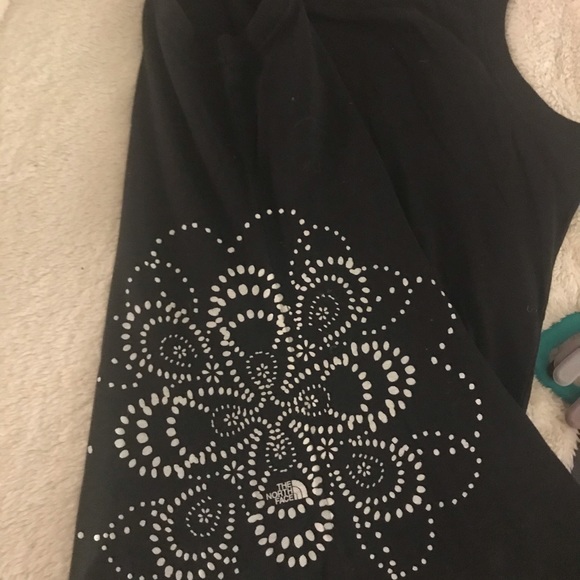 The North Face sleeveless tank - Picture 4 of 4